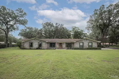 6027 Spanish Oak Dr, Pensacola, FL 32526