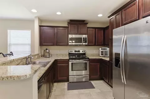 Kitchen - 5183 Teresa Dr, Milton, FL 32583 photo 1 of 4