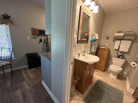 Bath - 1238 Tate Rd, Cantonment, FL 32533 photo 6 of 7