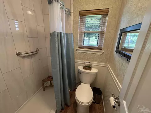 Bath - 1238 Tate Rd, Cantonment, FL 32533 photo 4 of 7