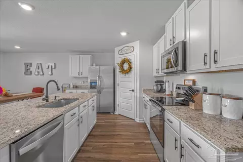 7821 Marion Way, Pace, FL 32571 photo 15