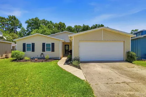 4085 Powrie Dr, Pensacola, FL 32504