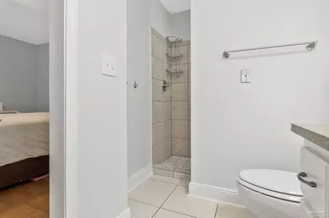 Bath - 5662 Als Way, Milton, FL 32583 photo 11 of 13