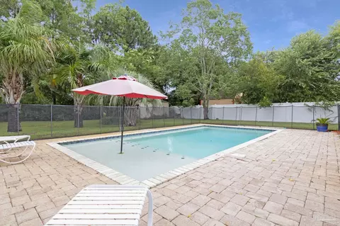 Exterior - 5662 Als Way, Milton, FL 32583 photo 9 of 15