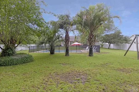Exterior - 5662 Als Way, Milton, FL 32583 photo 6 of 15