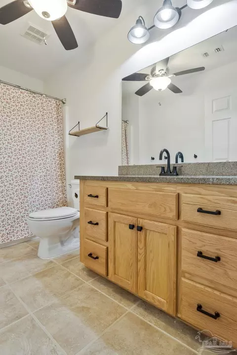Bath - 5662 Als Way, Milton, FL 32583 photo 8 of 13