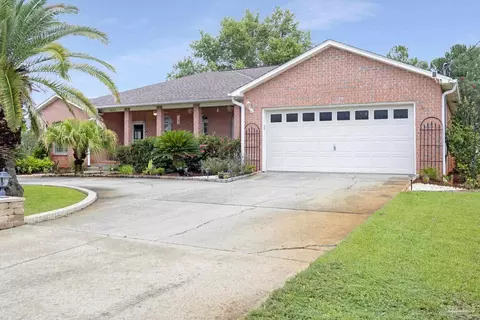 Exterior - 5662 Als Way, Milton, FL 32583 photo 7 of 15