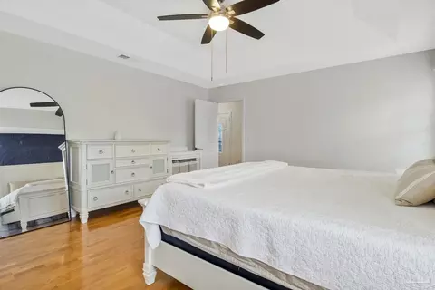 Bedroom - 5662 Als Way, Milton, FL 32583 photo 2 of 8