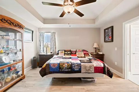 Bedroom - 6552 Martin Rd, Milton, FL 32570 photo 5 of 5