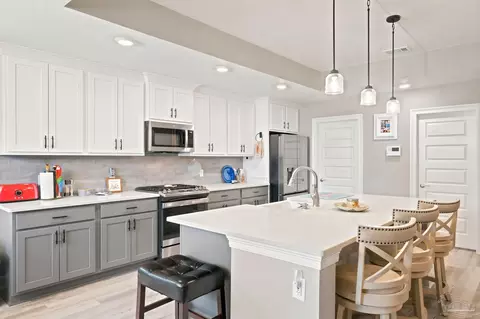 Kitchen - 6552 Martin Rd, Milton, FL 32570 photo 2 of 3