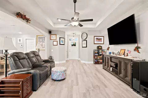 Entry Way - 6552 Martin Rd, Milton, FL 32570 photo 3 of 5