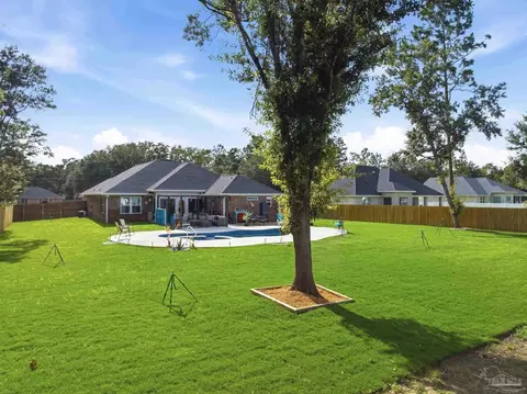 Exterior - 6552 Martin Rd, Milton, FL 32570 photo 9 of 11