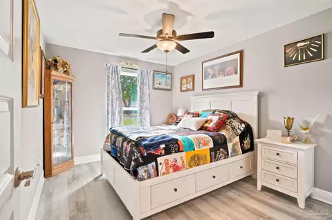 Bedroom - 6552 Martin Rd, Milton, FL 32570 photo 1 of 5