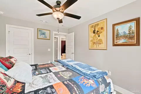 Bedroom - 6552 Martin Rd, Milton, FL 32570 photo 2 of 5