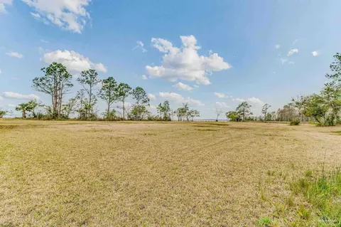 3155 Deep Water Cir, Milton, FL 32530 photo 3
