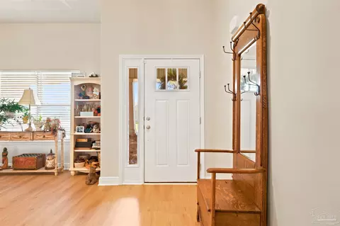 Entry Way - 6009 Parsonage Cir, Milton, FL 32570 photo 1 of 4