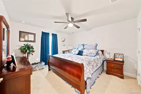 Bedroom - 6009 Parsonage Cir, Milton, FL 32570 photo 3 of 6