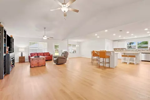 Living - 6009 Parsonage Cir, Milton, FL 32570 photo 2 of 2