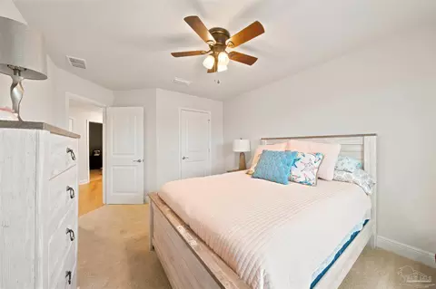 Bedroom - 6009 Parsonage Cir, Milton, FL 32570 photo 5 of 6