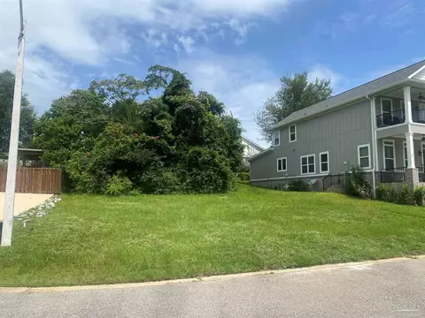 5416 Spanish Highlands Dr, Pensacola, FL 32504