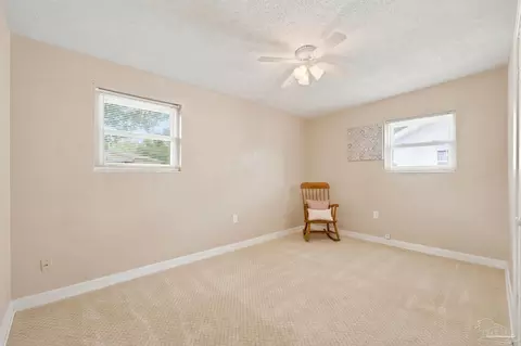 Bedroom - 6517 Robin Ave, Milton, FL 32570 photo 4 of 4