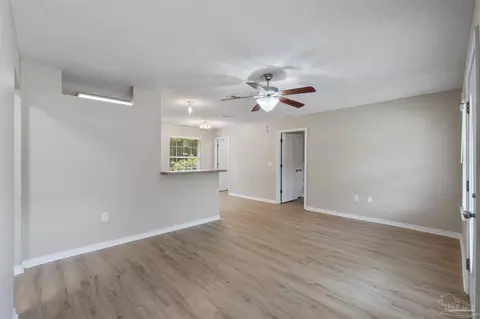 Living - 7224 Putter Ln, Milton, FL 32570 photo 1 of 4
