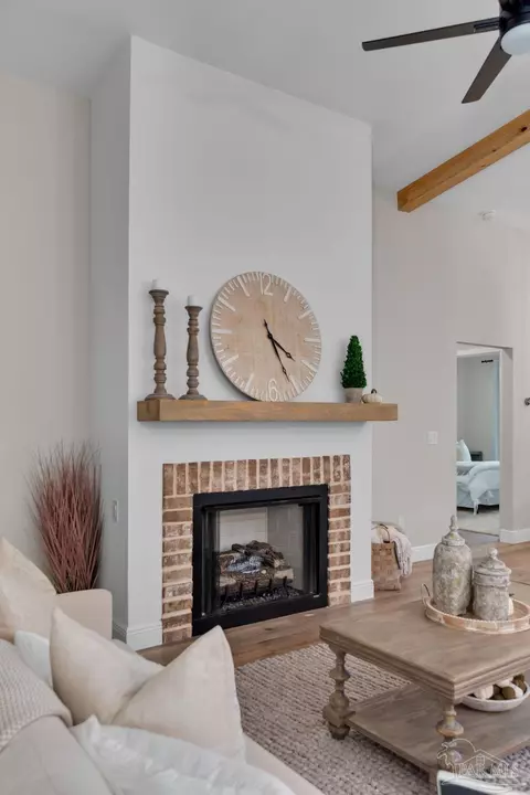 Living - 4853 Aleff Rd, Pace, FL 32571 photo 5 of 5