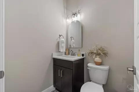 Bath - 4853 Aleff Rd, Pace, FL 32571 photo 10 of 11
