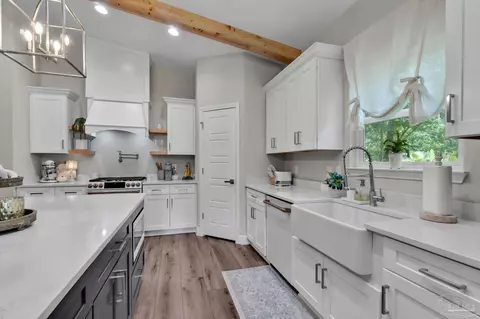 Kitchen - 4853 Aleff Rd, Pace, FL 32571 photo 12 of 14
