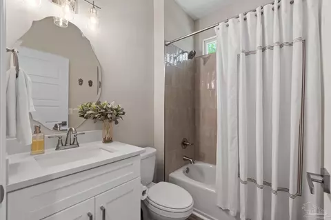 Bath - 4853 Aleff Rd, Pace, FL 32571 photo 11 of 11