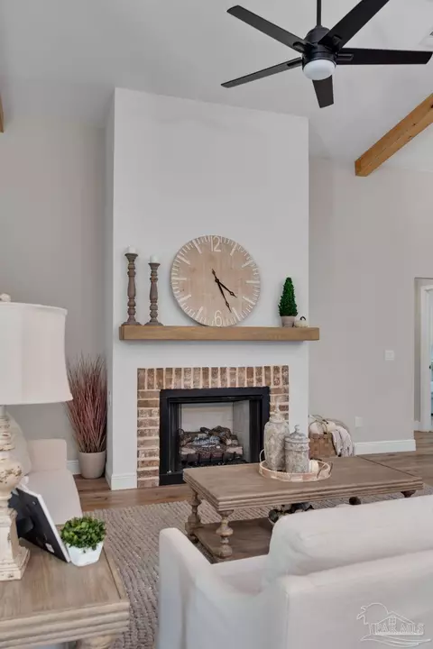 Living - 4853 Aleff Rd, Pace, FL 32571 photo 4 of 5