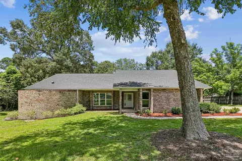 3049 Creekwood Dr, Cantonment, FL 32533