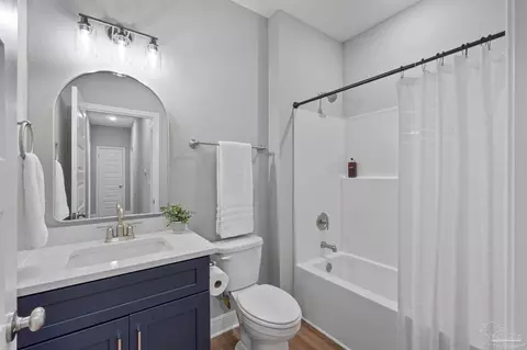Bath - 4847 Aleff Rd, Pace, FL 32571 photo 1 of 6