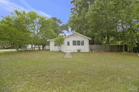 1322 Wisteria Ave, Pensacola, FL 32507