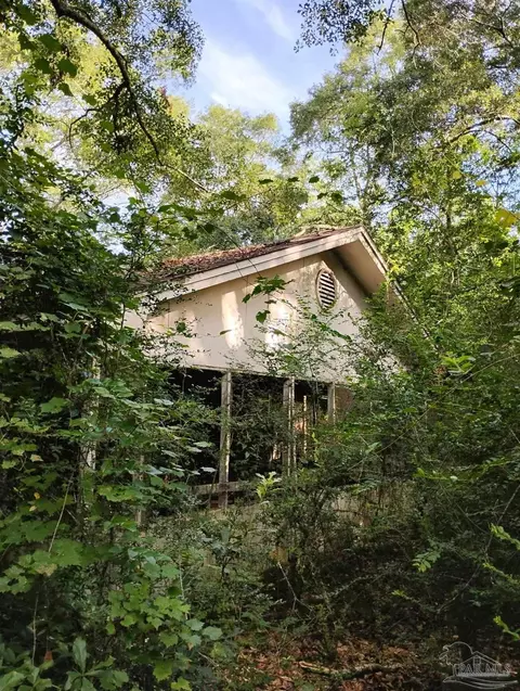 136 Navarro Rd, Cantonment, FL 32533 photo 9