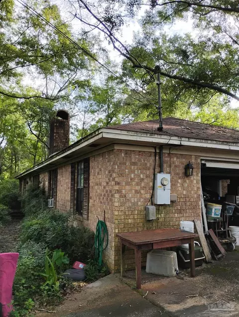 136 Navarro Rd, Cantonment, FL 32533 photo 8