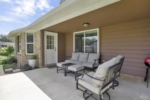 Exterior - 5688 Dove Dr, Pace, FL 32571 photo 2 of 5