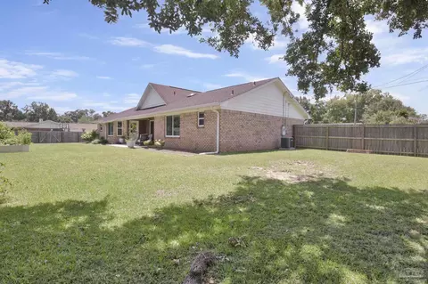 Exterior - 5688 Dove Dr, Pace, FL 32571 photo 4 of 5