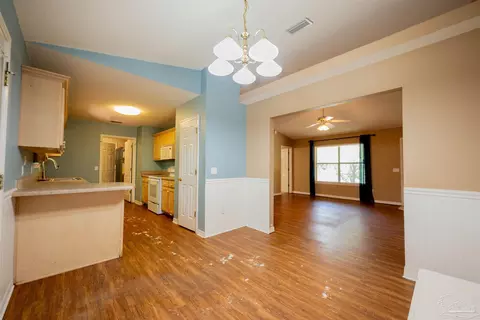 7472 Johnson Rd, Milton, FL 32583 photo 2
