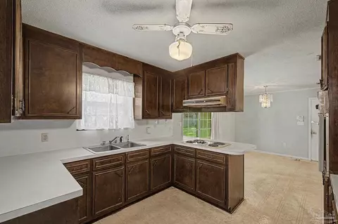 Kitchen - 4808 Friendly St, Pace, FL 32571 photo 6 of 7