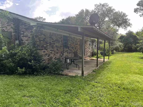 Exterior - 4808 Friendly St, Pace, FL 32571 photo 3 of 5