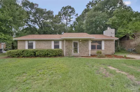 6119 Forest Pines Dr, Pensacola, FL 32526