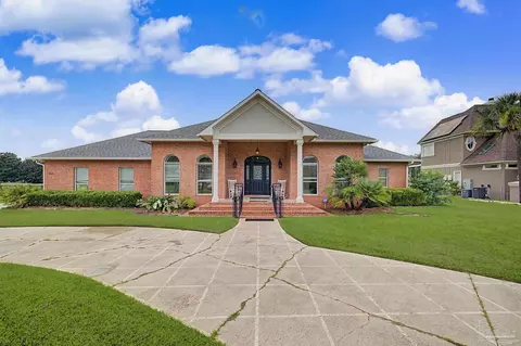 Exterior - 5625 Sandstone Dr, Pace, FL 32571 photo 2 of 14