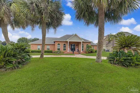 Exterior - 5625 Sandstone Dr, Pace, FL 32571 photo 4 of 14