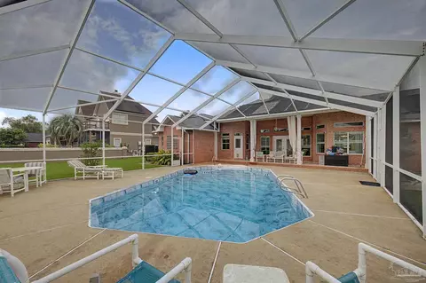 Exterior - 5625 Sandstone Dr, Pace, FL 32571 photo 12 of 14
