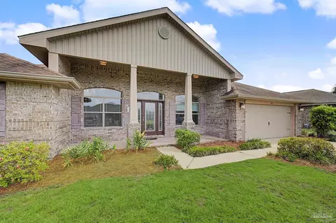 Exterior - 4833 Perspective Dr, Milton, FL 32570 photo 2 of 8
