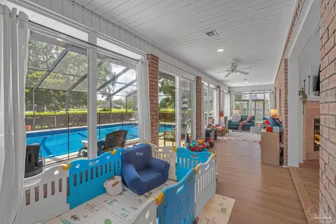Entry Way - 3232 Cobblestone Dr, Pace, FL 32571 photo 4 of 4