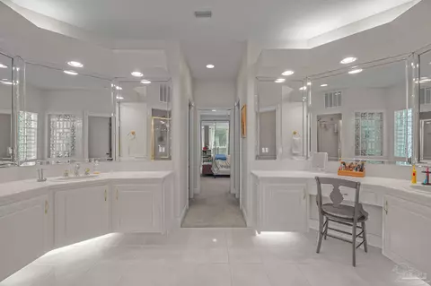 Bath - 3232 Cobblestone Dr, Pace, FL 32571 photo 5 of 8