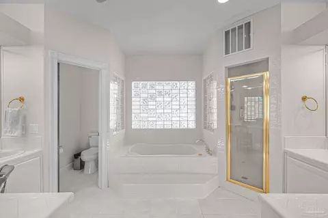 Bath - 3232 Cobblestone Dr, Pace, FL 32571 photo 8 of 8