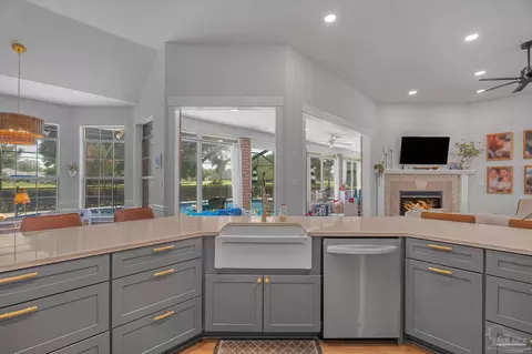 Kitchen - 3232 Cobblestone Dr, Pace, FL 32571 photo 4 of 4
